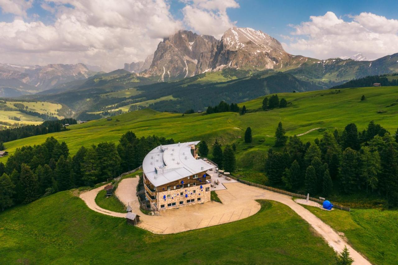 Paradiso Pure.Living Vegan Hotel Alpe Di Siusi Exterior foto